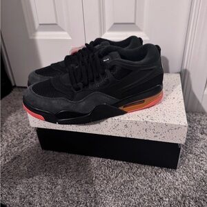 Jordan 4 RM Starfish